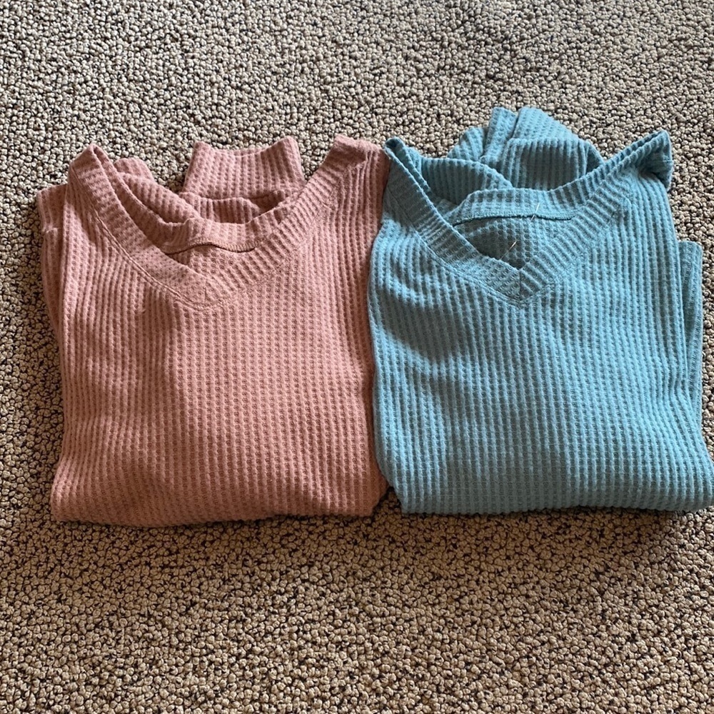 NWT 2 Long Sleeved Shirts Brown & Seafoam Green Size Medium